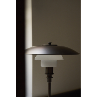 PH 3/2 Aged Brass/Opal Bordlampe - Louis Poulsen 