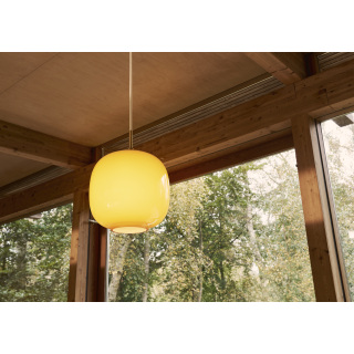 VL45 Radiohus Ø25 Messing/Amber Glas Pendel - Louis Poulsen 